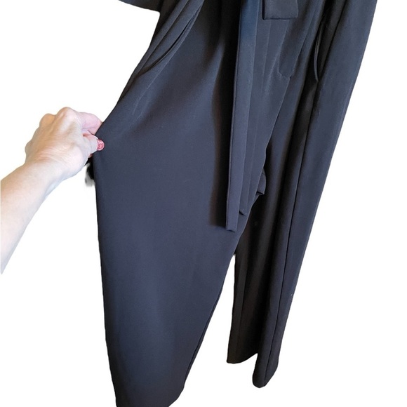 Halston Women's Black Solid 3/4 Sleeve -Front Zip-Size Large-Attached belt NWT - Picture 6 of 12